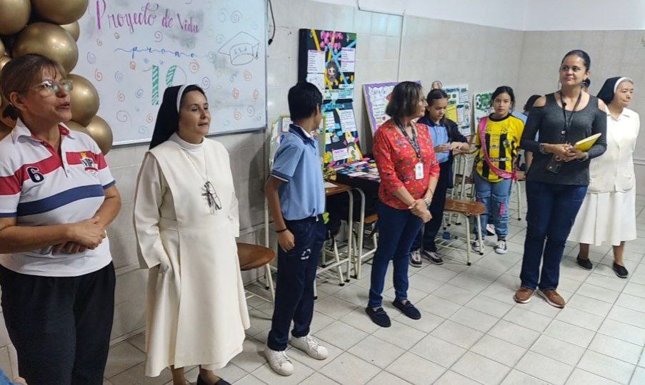 La Unidad Educativa Asilo San Antonio celebra sus 120 años de fundación. Foto Luzfrandy Contreras