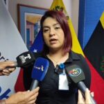 Denuncian suspensión de salario a 53 trabajadores de educación